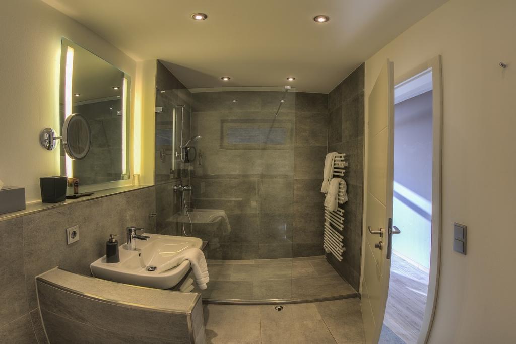 بيلزيرهاكين Romantik Seehotel Eichenhain المظهر الخارجي الصورة